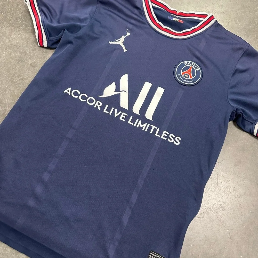 Jordan Brand Paris Saint-Germain 2021-22 Home Jersey Size Medium